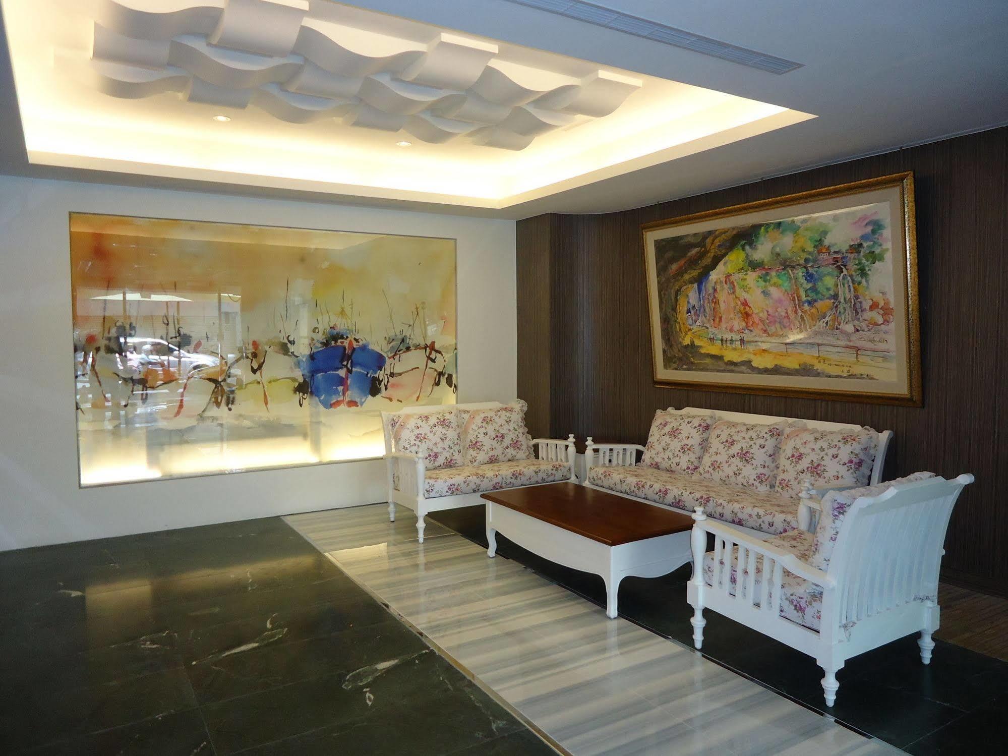 Roaders Hotel Hualien Dongda Dış mekan fotoğraf